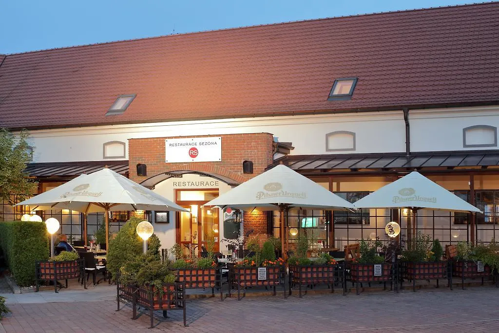 什瓦斯嘉堡酒店 布拉格 3*,